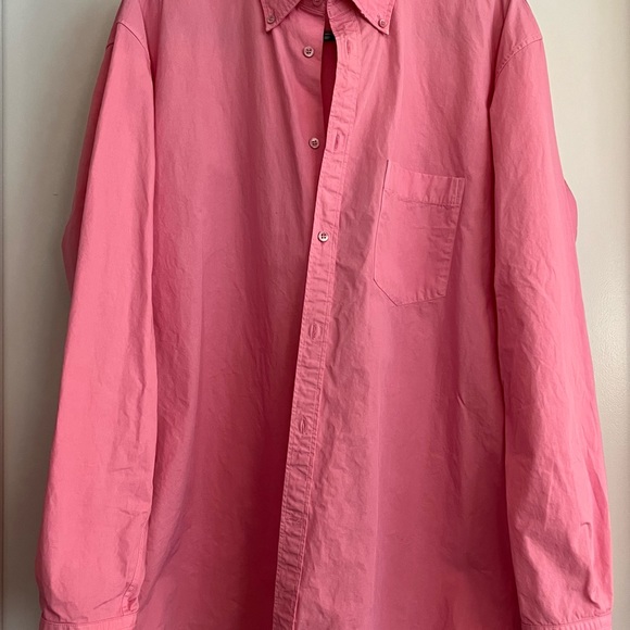 Balenciago pink button down shirt, with logo on back. Size 40fr (8US). Cotton. - Picture 6 of 6